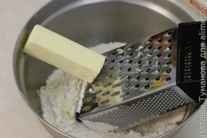 СЛОЕНОЕ ТЕСТО НА СКОРУЮ РУКУ