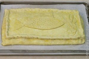 РЫБНАЯ КУЛЕБЯКА С ЛОСОСЕМ