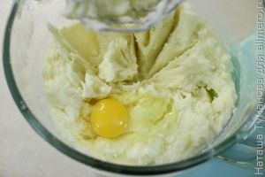 КАРТОФЕЛЬНА ЗАПЕКАНКА С МЯСНОЙ НАЧИНКОЙ