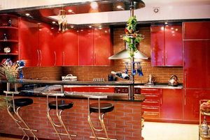 Большая и очень удобная кухня. Такой вариант подойдет для большой семьи, которая любит принимать гостей. Большая и очень удобная кухня. Такой вариант подойдет для большой семьи, которая любит принимать гостей.