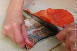 РЫБНАЯ КУЛЕБЯКА С ЛОСОСЕМ