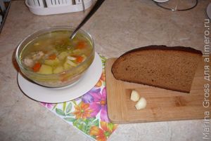 Куриный суп из перловки.