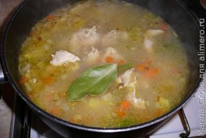 Куриный суп из перловки.