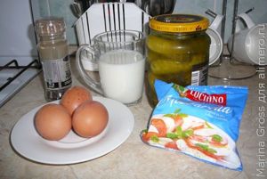 Омлет с моцареллой и огурцами