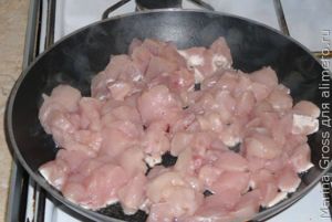 Молочная подлива с курицей