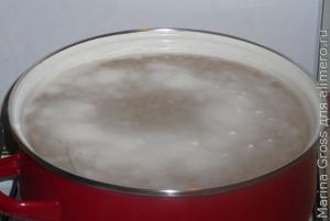 Бекон с горохом и тушеной капустой