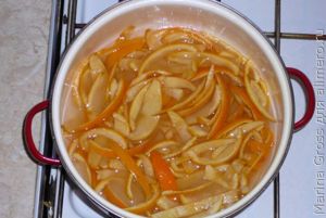 Апельсиновые цукаты на масле