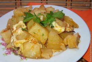 картофель с яйцом