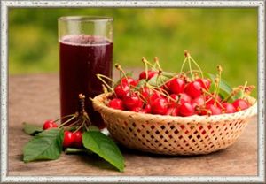 2. Компот из вишни. Продукты: 0.5 кг вишни, 1 литр воды, сахар – 7-8 столовых ложек, лимонная кислота – 1-1,5 г. Приготовление: ягоды вишни перебрать и промыть. Косточки можно оставить. Сначала приготовьте сироп: налейте в кастрюлю воду и поставьте на огонь. Доведите воду до кипения, добавьте сахар и лимонную кислоту. Для аромата можно также добавить немного ванилина. Доведите сироп до кипения и добавьте в него ягоды. Снова дайте компоту закипеть и выключайте огонь. Кастрюлю следует накрыть крышкой и оставить до полного остывания. 2. Компот из вишни. Продукты: 0.5 кг вишни, 1 литр воды, сахар – 7-8 столовых ложек, лимонная кислота – 1-1,5 г. Приготовление: ягоды вишни перебрать и промыть. Косточки можно оставить. Сначала приготовьте сироп: налейте в кастрюлю воду и поставьте на огонь. Доведите воду до кипения, добавьте сахар и лимонную кислоту. Для аромата можно также добавить немного ванилина. Доведите сироп до кипения и добавьте в него ягоды. Снова дайте компоту закипеть и выключайте огонь. Кастрюлю следует накрыть крышкой и оставить до полного остывания.