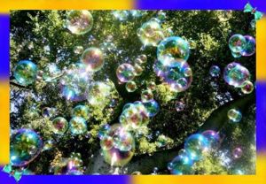 23. Ну и напоследок, скрепку можно использовать, как рамку для выдувания мыльных пузырей. 23. Ну и напоследок, скрепку можно использовать, как рамку для выдувания мыльных пузырей.