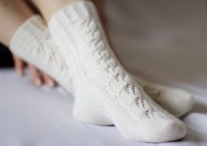 7. Белые носки, гольфы прекрасно отстираются, если их предварительно замочить на 1-2 часа в воде, в которую добавлены 1-2 ст.л. борной кислоты. 7. Белые носки, гольфы прекрасно отстираются, если их предварительно замочить на 1-2 часа в воде, в которую добавлены 1-2 ст.л. борной кислоты.