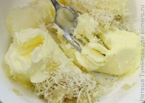 ХЛЕБ С ЧЕСНОЧНЫМ МАСЛОМ