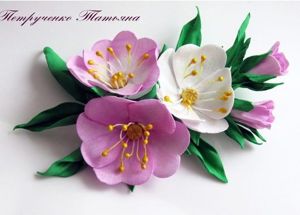 Брошь из фоамирана