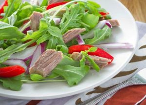 На полдник хорошо подойдет йогурт, салат, кефир, отварное нежирное мясо, овощи. На полдник хорошо подойдет йогурт, салат, кефир, отварное нежирное мясо, овощи.