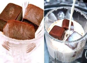 Если заморозить шоколад, можно сделать вкусный шоколадный напиток за 5 минут! Если заморозить шоколад, можно сделать вкусный шоколадный напиток за 5 минут!