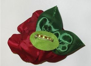 Цветы из атласных лент