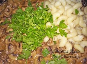 Макароны с грибами