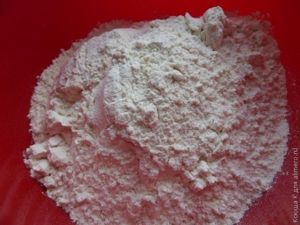 круассаны с клубникой и джемом