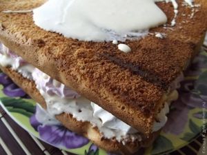 торт с зефиром и фруктами
