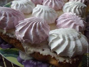 торт с зефиром и фруктами