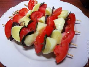 салат капрезе
