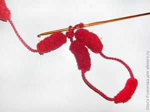 Шарф с помпонами (мастер-класс)