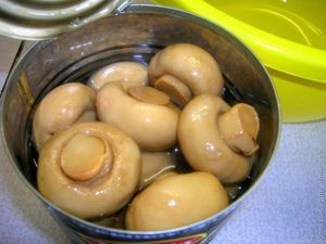 Салат с грибами