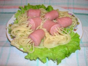 Сосиски с пастой