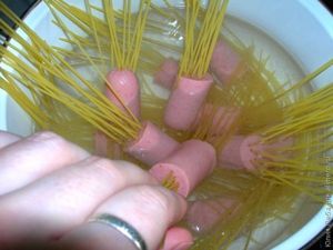 Сосиски с пастой