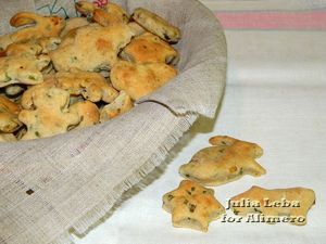 Ржано-пшеничные печенья с зеленью и специями