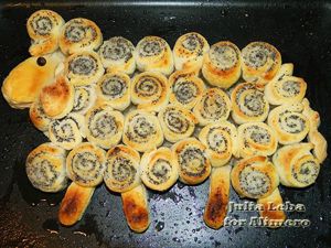 Новогодняя овечка с маком