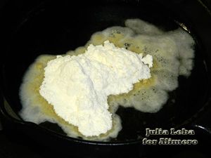Цветная капуста с чесночным соусом