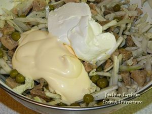 Тёплый салат со свининой