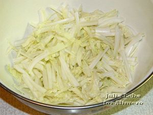 Тёплый салат со свининой