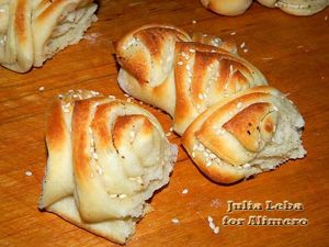 Булочки с кунжутом Булочки с кунжутом