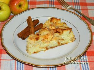 Шарлотка из батона
