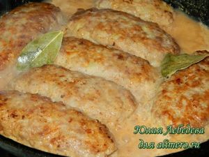 Мясные колбаски