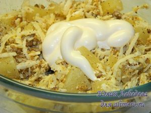 Салат с ананасами