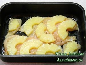 Куриная грудка с ананасом