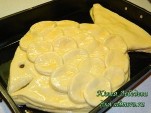 Пирог с рыбными консервами
