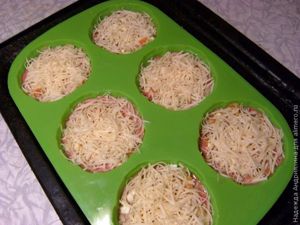 Кексы из куриной печени с начинкой