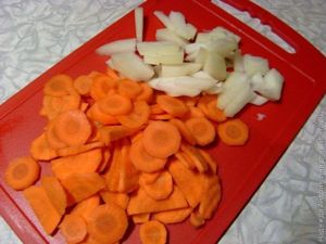 Куриные ножки, тушеные с картофелем в рукаве
