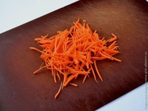 Салат из пекинской капусты с фруктами