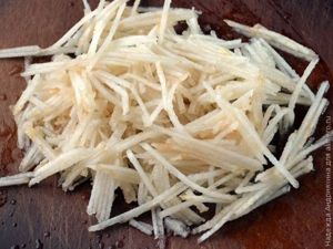 Салат из пекинской капусты с фруктами