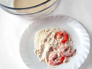 Хрустящие креветки в кляре
