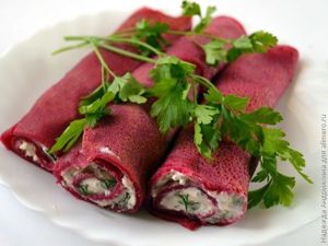 Свекольные блины с сырной начинкой