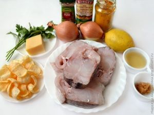 Стейк трески, запеченный в духовке