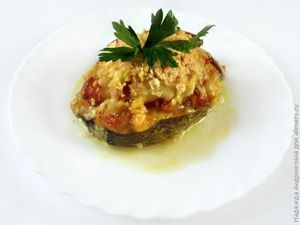 Стейк трески, запеченный в духовке