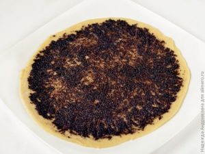 Праздничный пирог с яблоками и маком