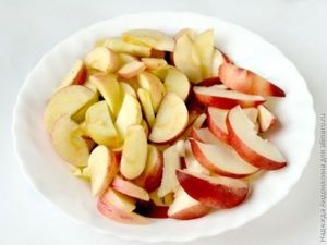 Компот из яблок, слив и нектаринов